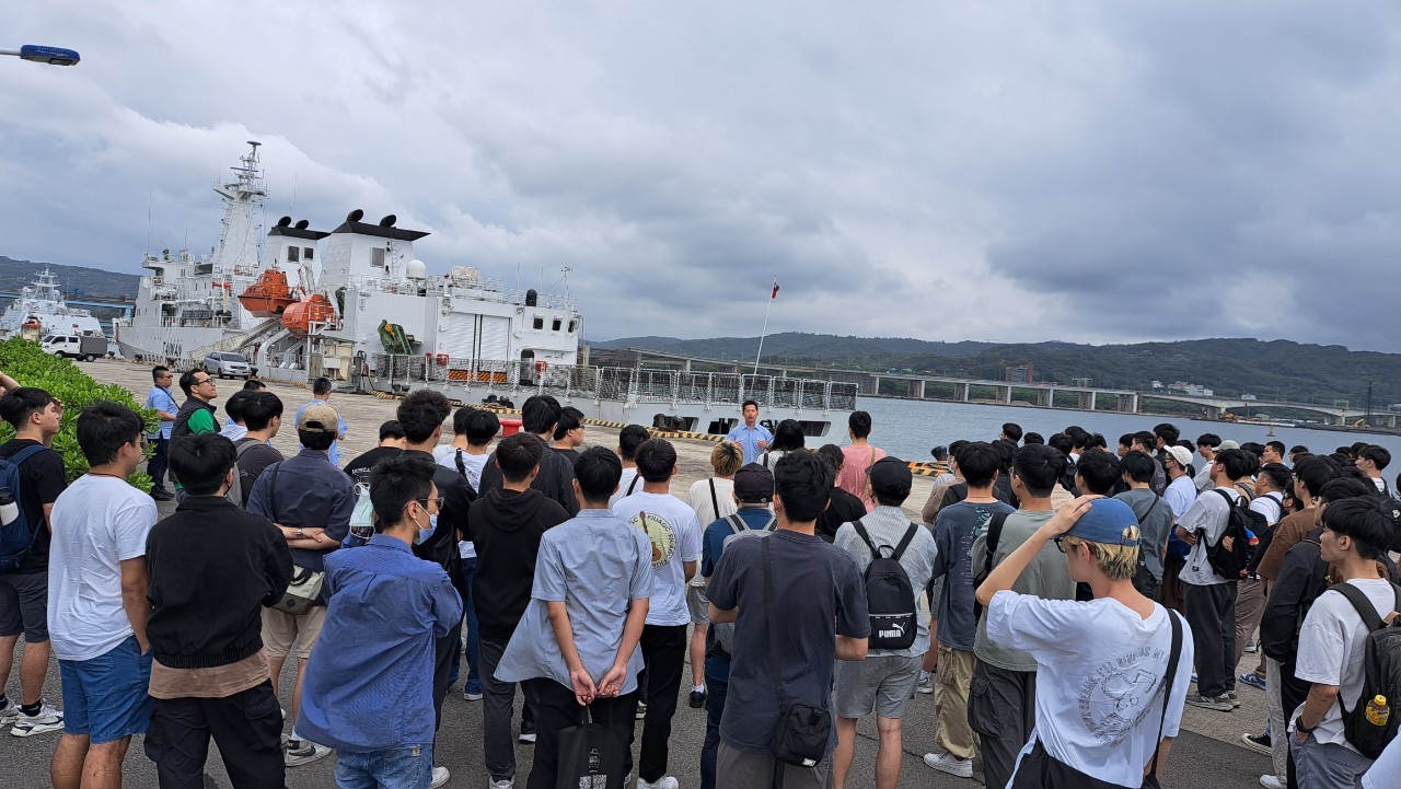 介紹海巡船艦